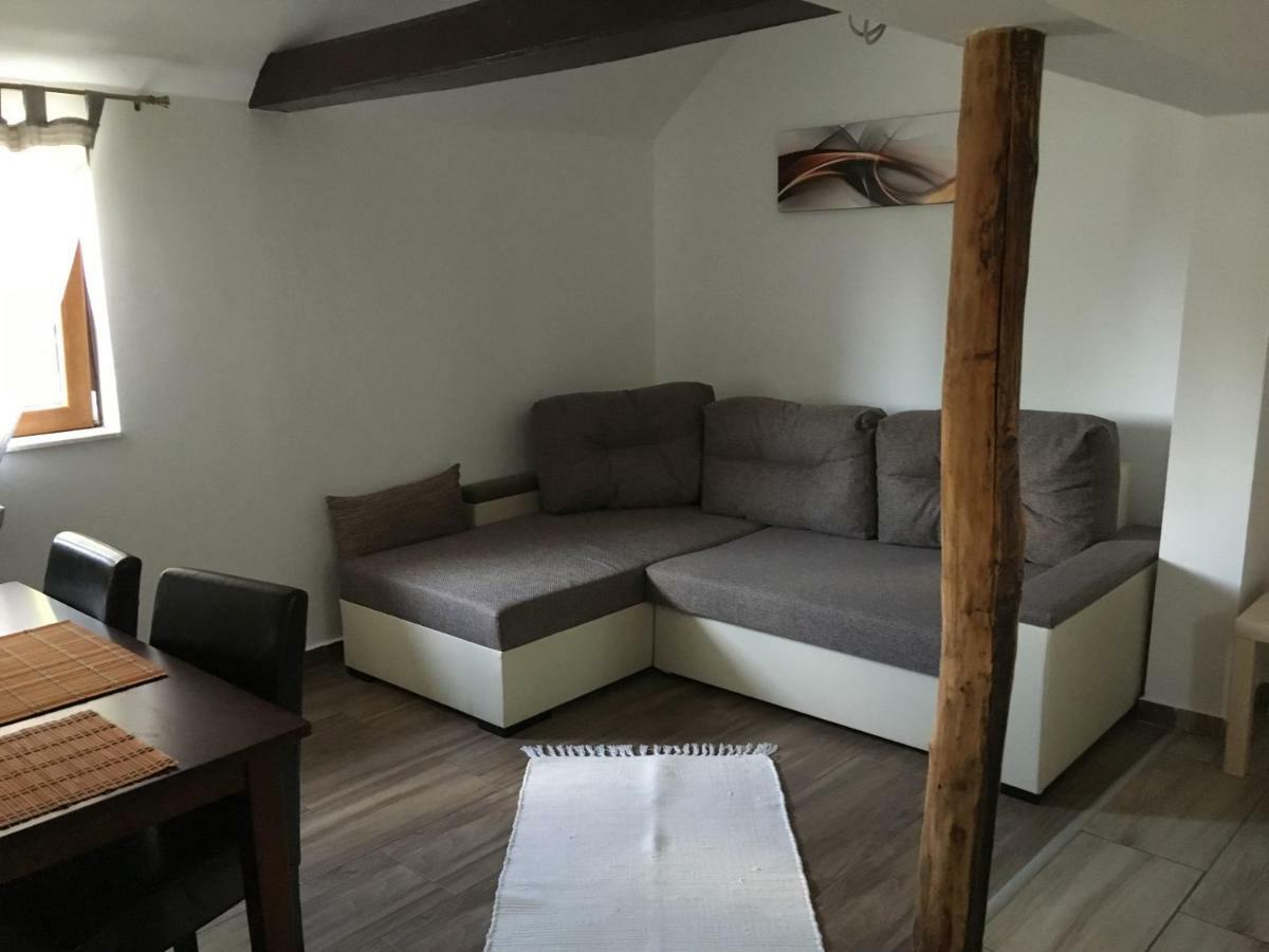 Balatonkenesei Nadfedeles Lovas Vendeghaz Villa Exterior photo